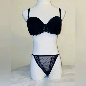 🏵️ Sexy Black 🏵️ Lingerie Set of  bra and underwear 🏵️